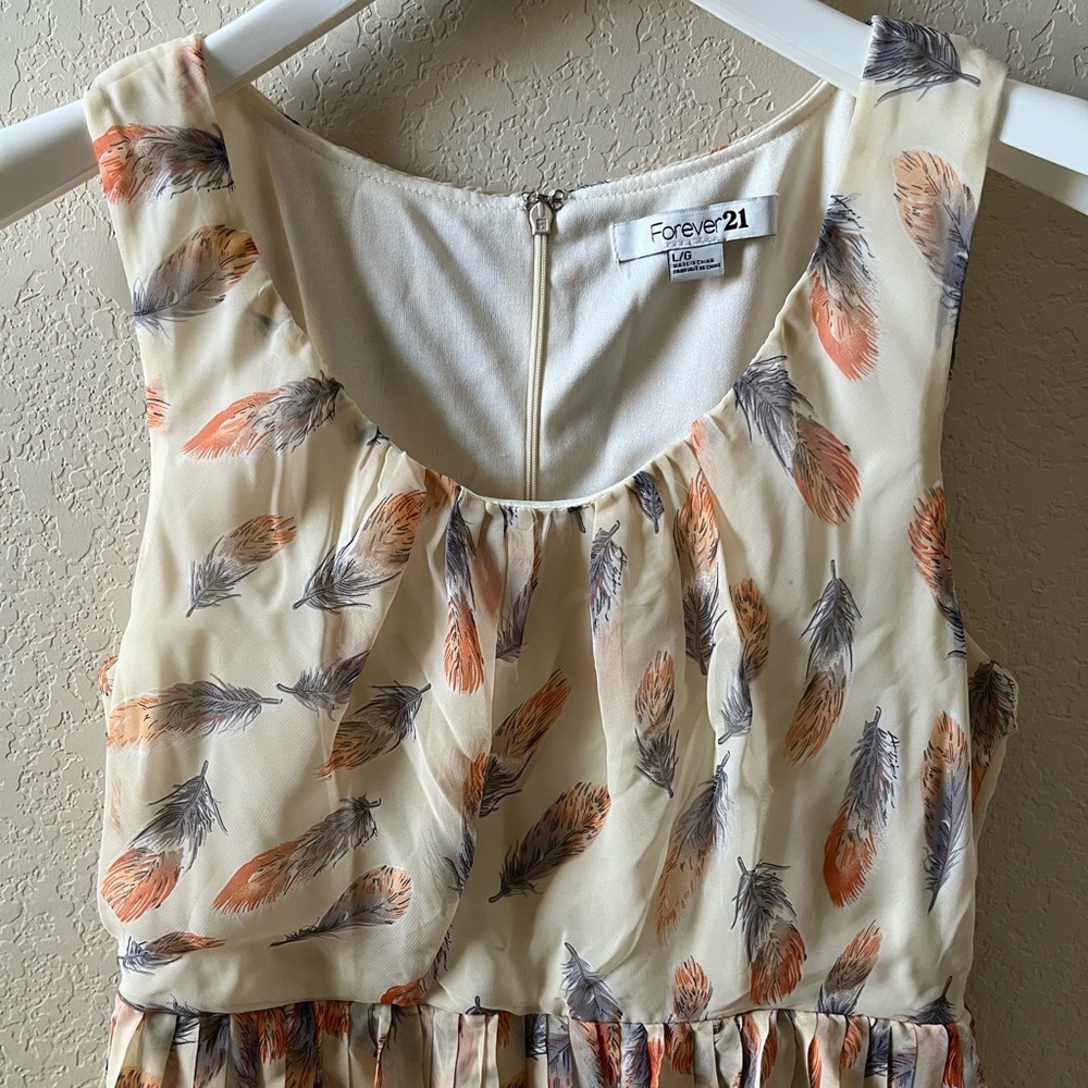 Forever 21 Kids Large Sleeveless Feather Print Pleated Dress - Picture 3 of 13
